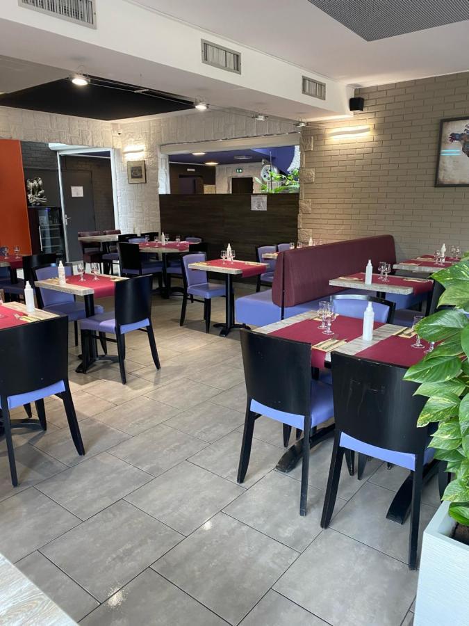 Hotel Restaurant Vesontio Besançon Dış mekan fotoğraf